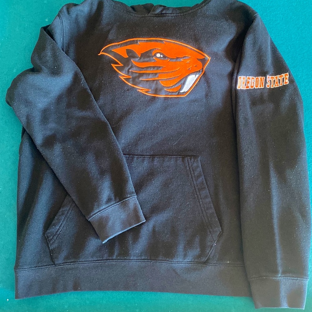 Oregon Beavers hooded sweatshirt